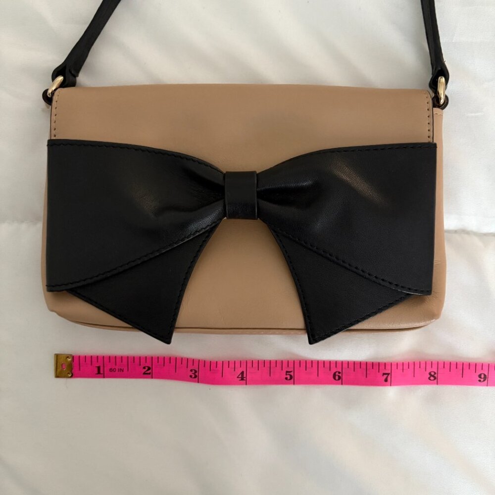 Kate Spade Hanover Street Aster Crossbody Bag Beige Black Bow Tumblr-Era Retro - Picture 5 of 10
